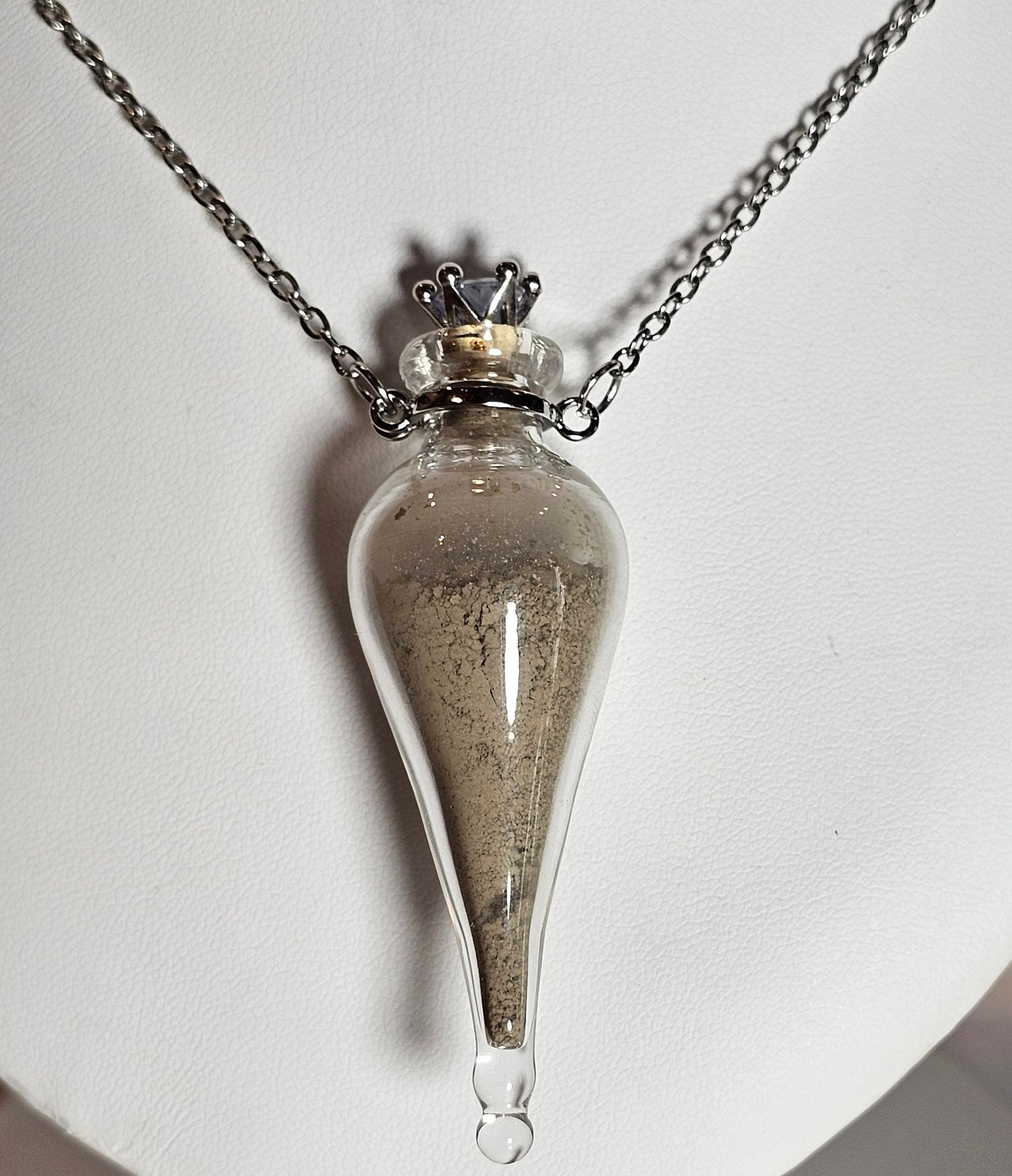 Adrar 013 Anorthositic Gabbro-norite Lunar Meteorite dust Necklace w/COA