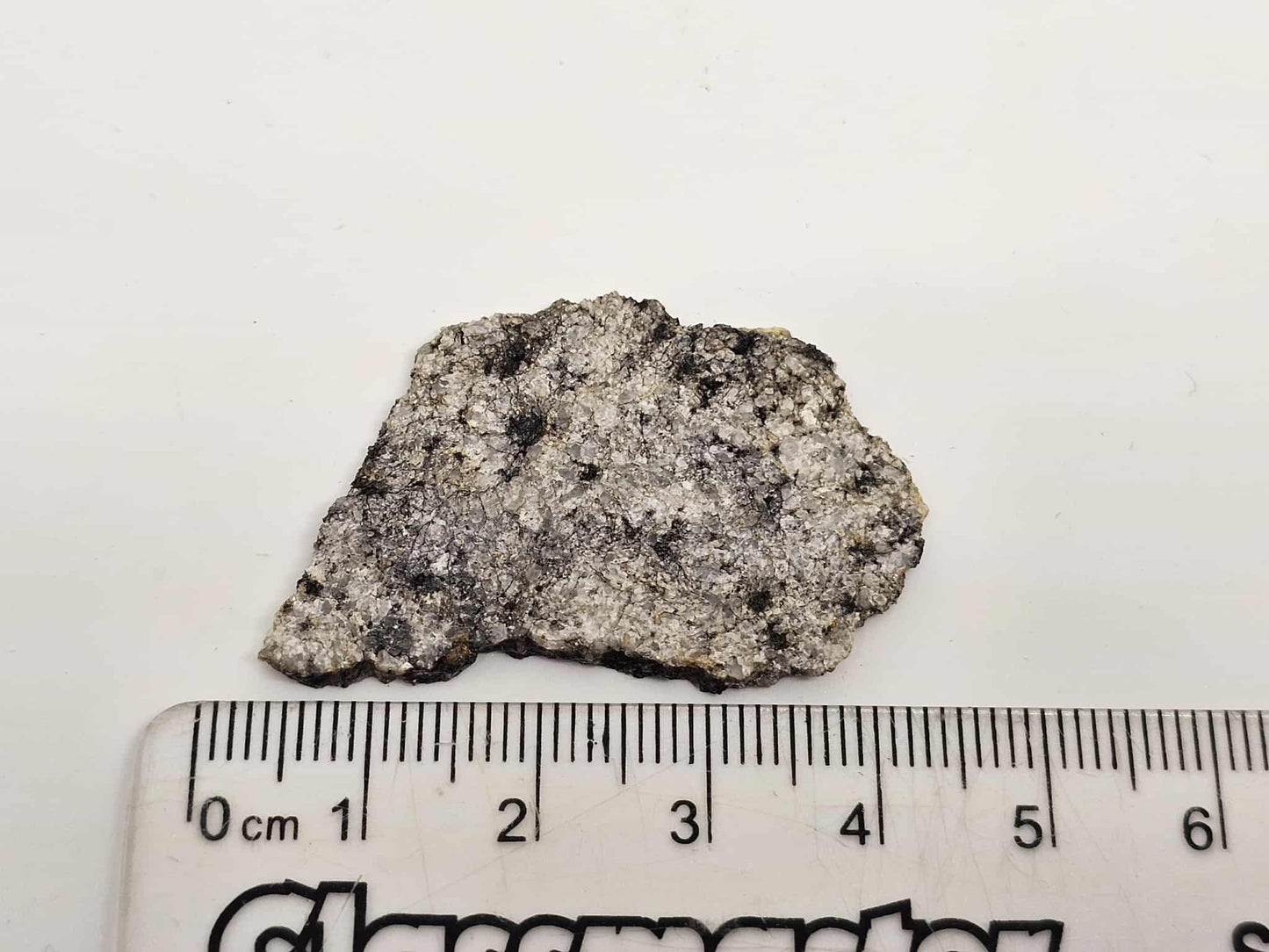 4.87g Ksar Ghilane 022 slice Achondrite Ungrouped Meteorite