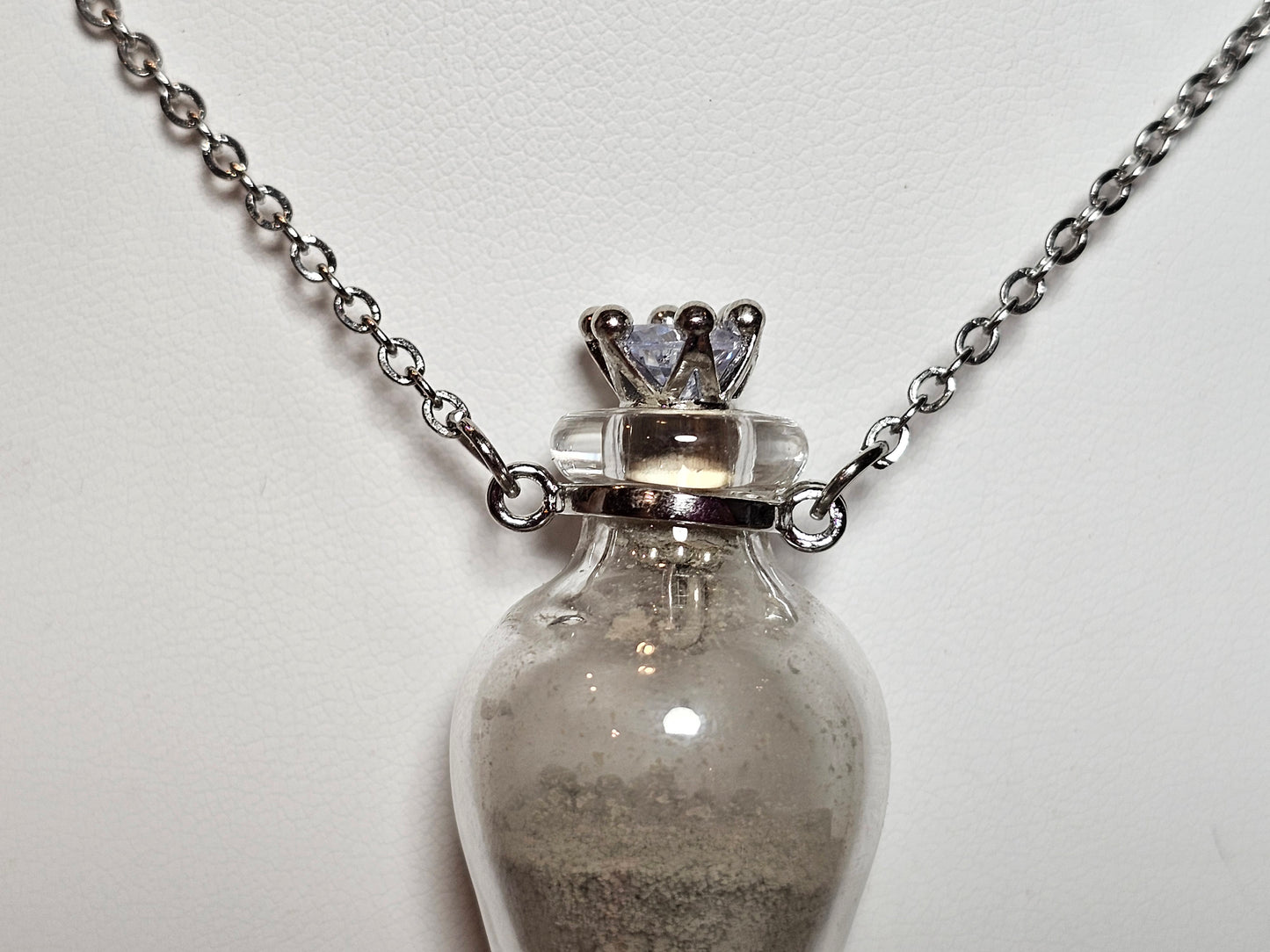 Gadamis 003 "Apollo Lunar" Meteorite Dust Necklace Vial