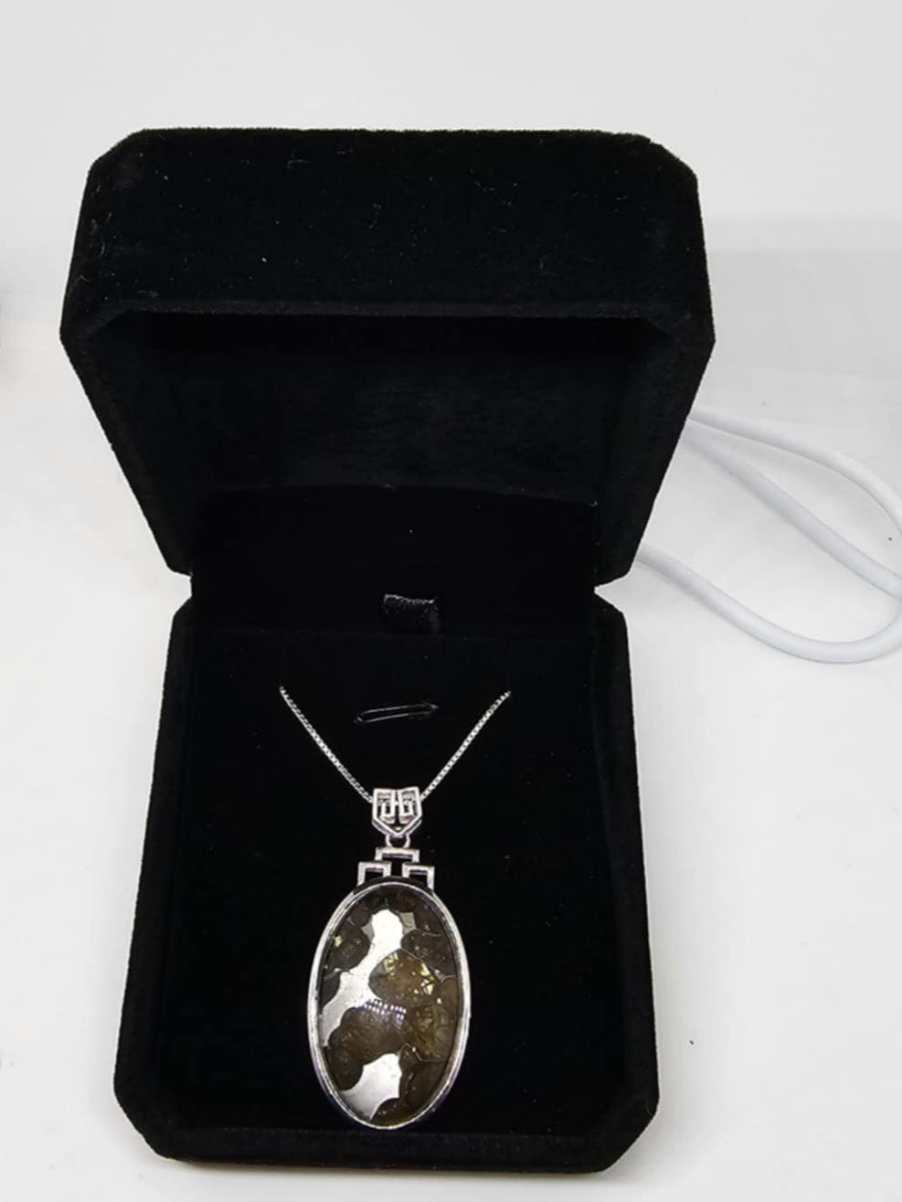Libyan Desert Glass Impactite Sterling Silver Necklace - 11.8g